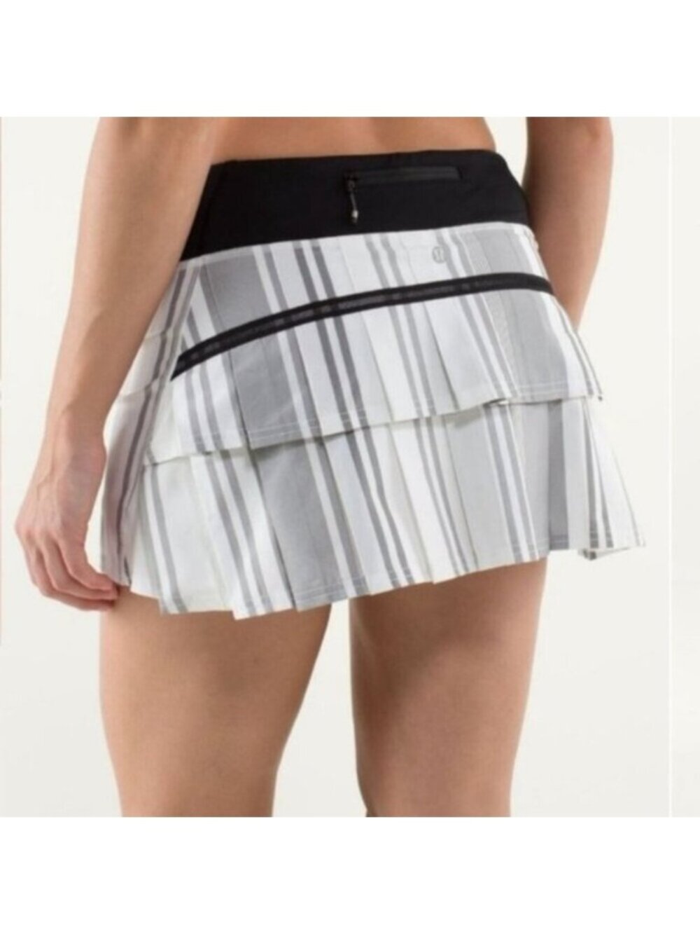 LULULEMON  ^ Run Pace Setter Skirt  Skort Groovy Stripe Nimbus /Black  S 6 tall